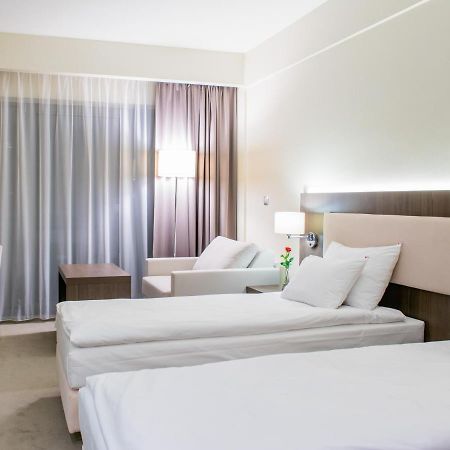 Hotel Kosma Kozmin Kültér fotó