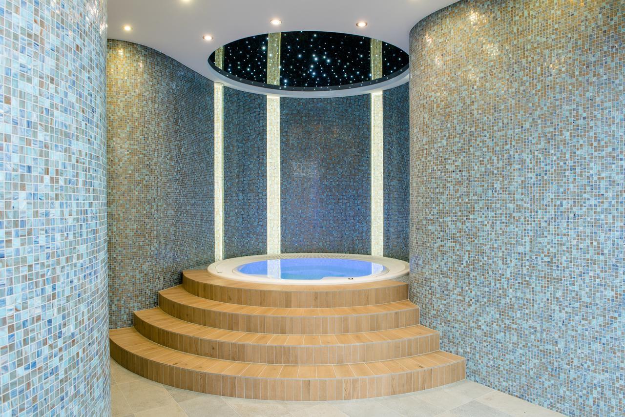 Hotel Kosma Kozmin Kültér fotó