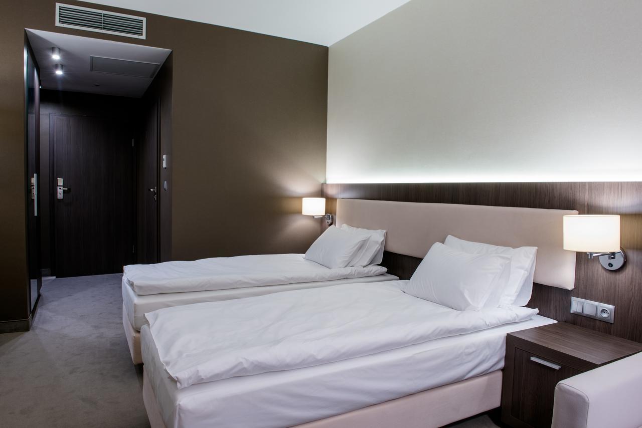 Hotel Kosma Kozmin Kültér fotó
