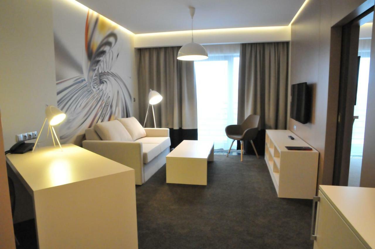 Hotel Kosma Kozmin Kültér fotó