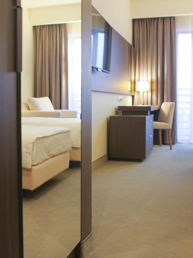 Hotel Kosma Kozmin Kültér fotó