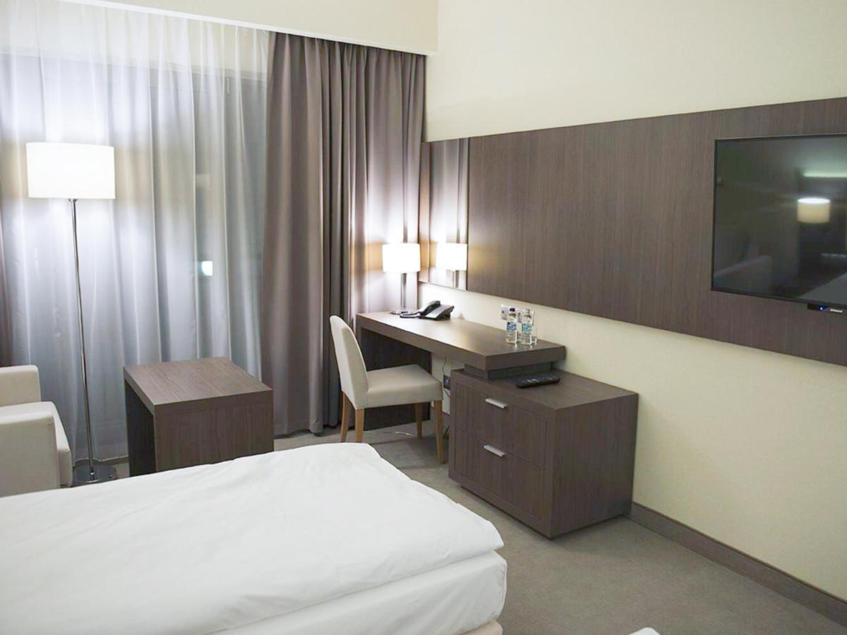 Hotel Kosma Kozmin Kültér fotó
